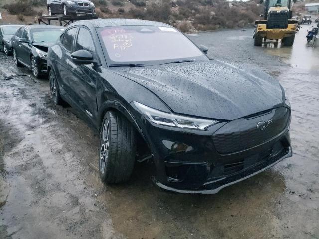 Ford Mustang ma (2021)