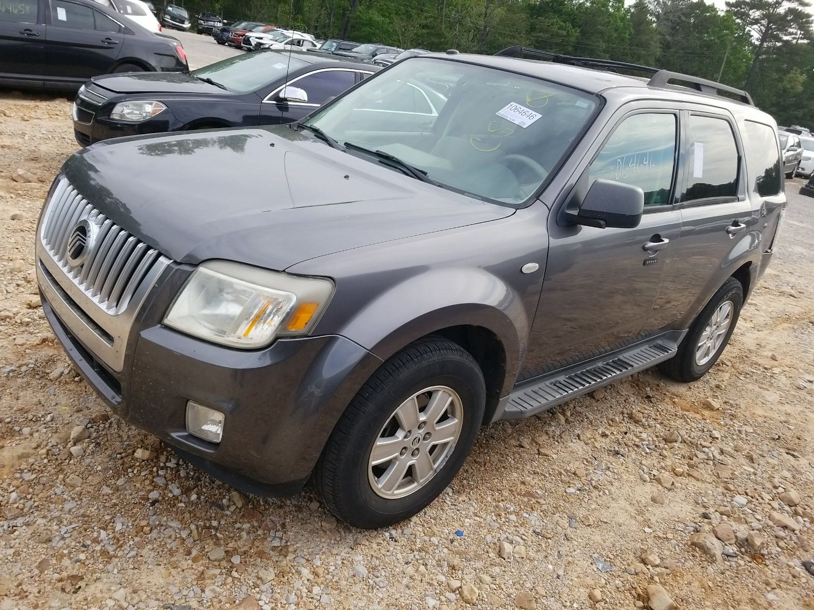 Mercury Mariner fwd v6 (2009)