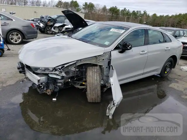Kia K5 (2022)