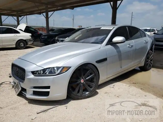 Jaguar Xe (2017)