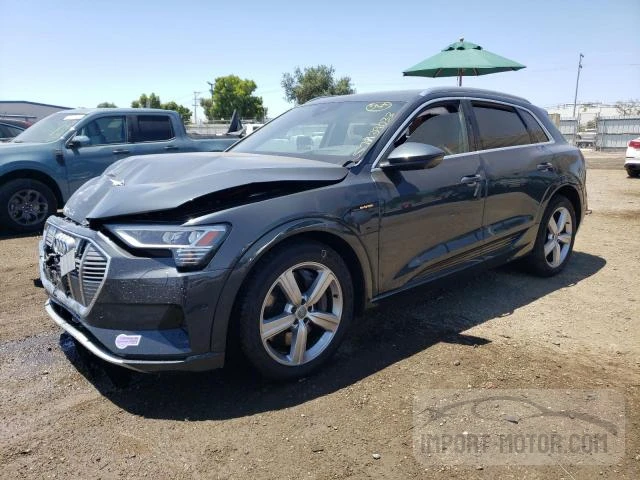 Audi E-tron (2019)