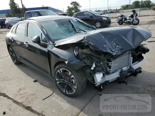 Kia K5 (2022)
