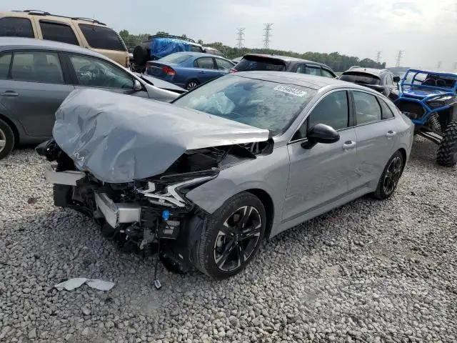 Kia K5 (2022)