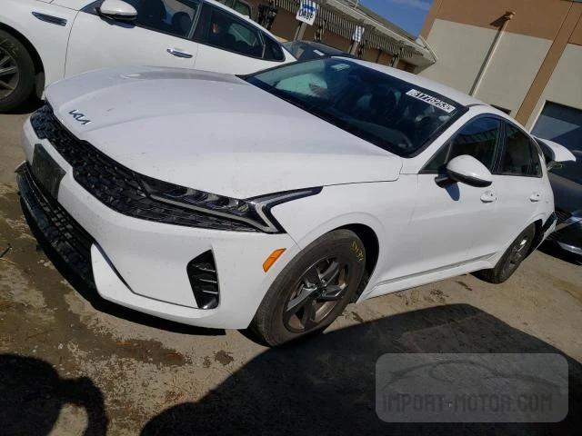 Kia K5 (2022)