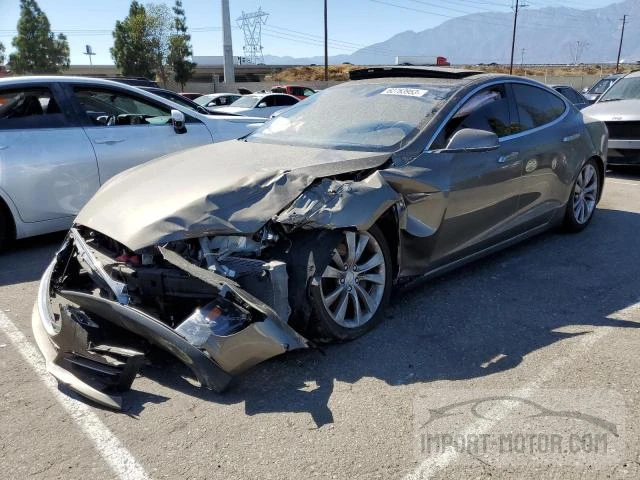 Tesla Model s (2015)