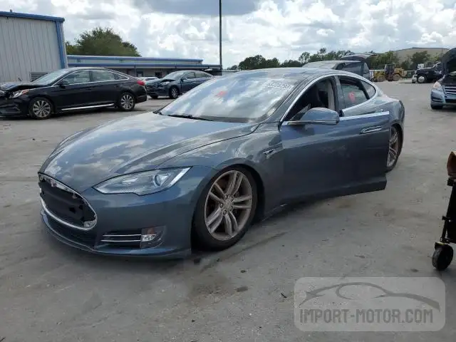 Tesla Model s (2013)