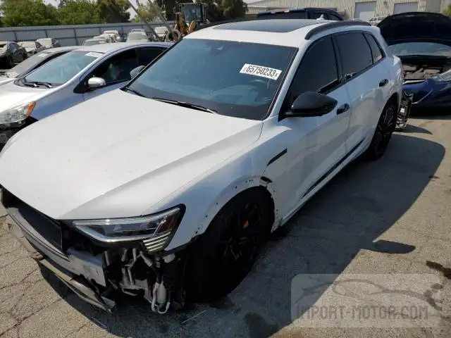 Audi E-tron (2022)