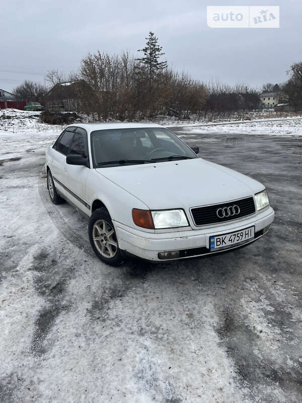 Audi 100 (1992)