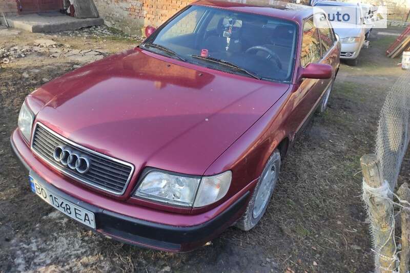 Audi 100 (1992)