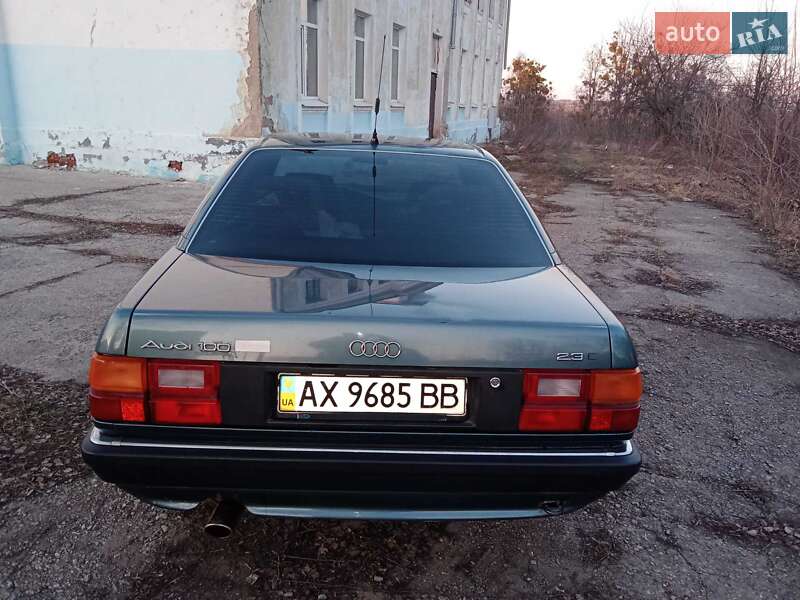 Audi 100 (1990)