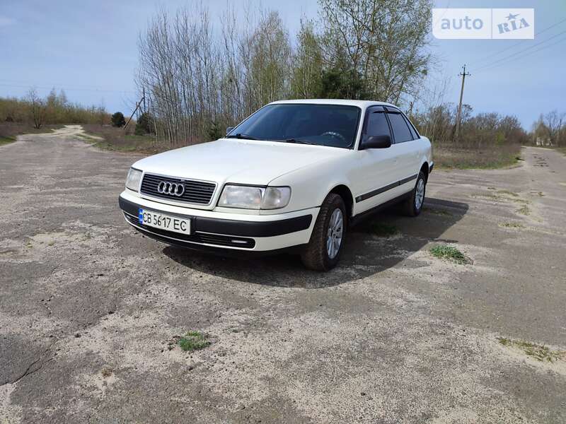 Audi 100 (1992)