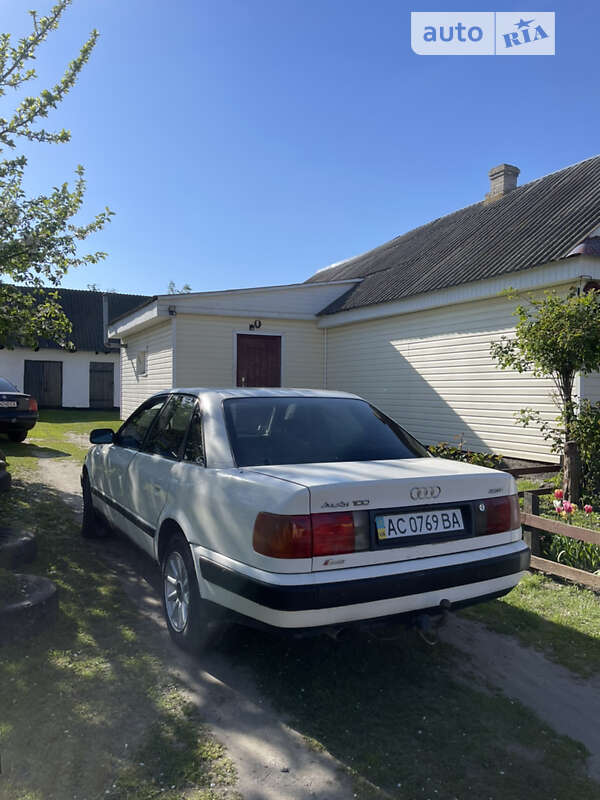 Audi 100 (1992)
