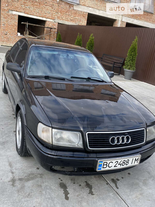 Audi 100 (1992)