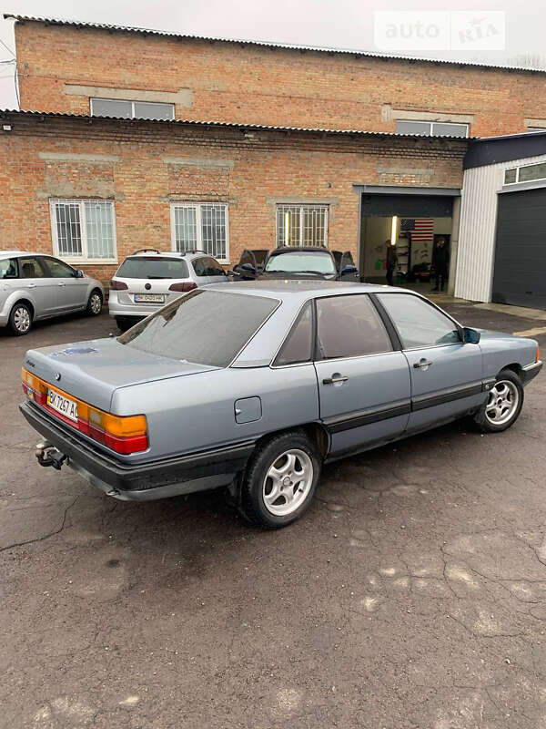 Audi 100 (1986)