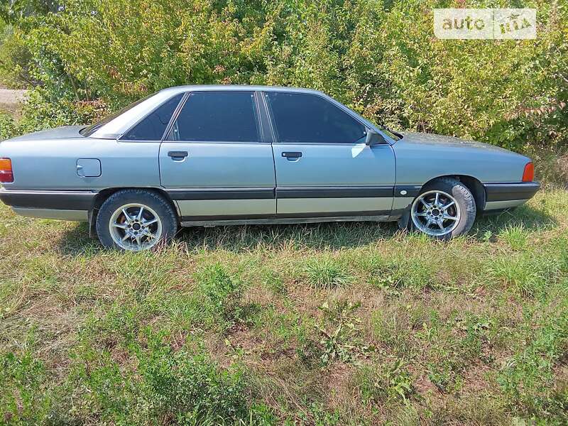 Audi 100 (1989)