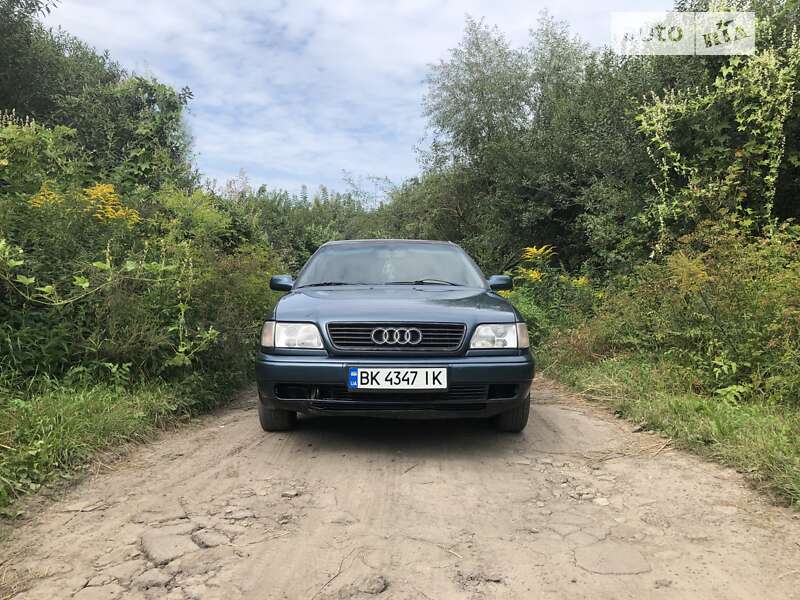 Audi 100 (1992)