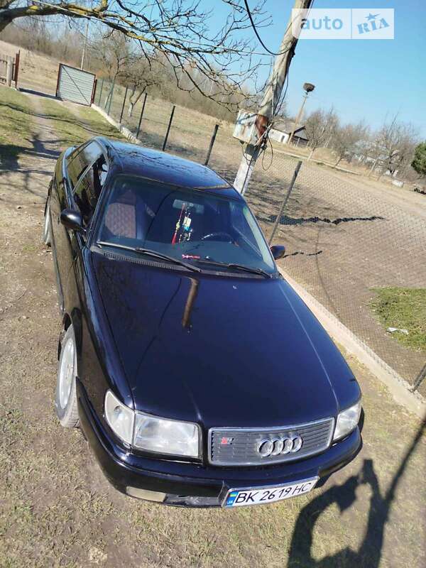 Audi 100 (1993)