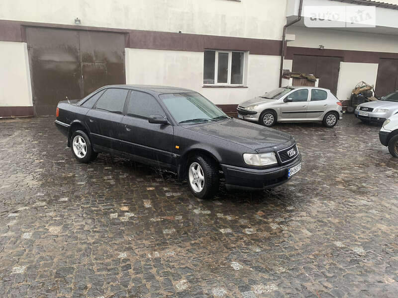 Audi 100 (1992)