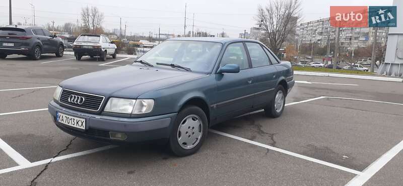 Audi 100 (1992)
