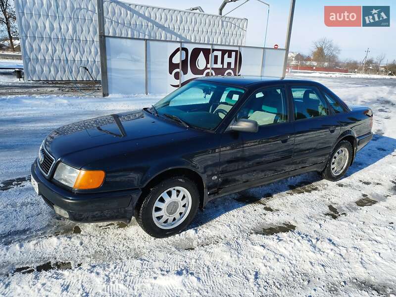 Audi 100 (1992)