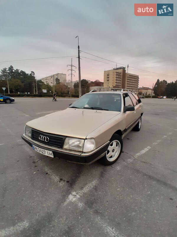 Audi 100 (1985)