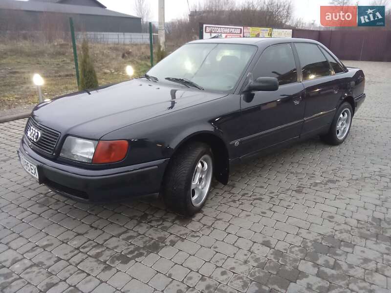Audi 100 (1993)