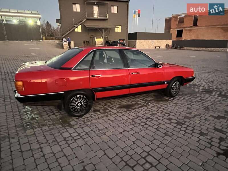 Audi 100 (1987)