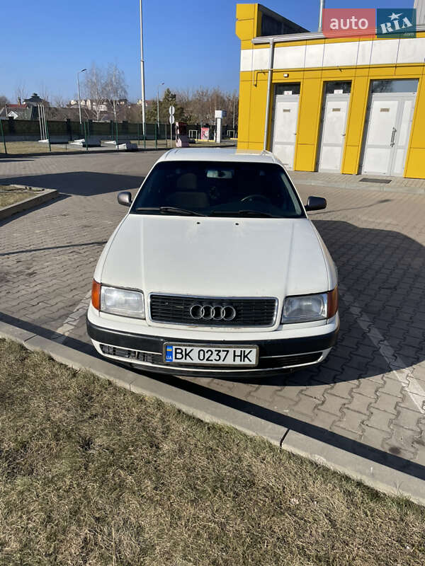 Audi 100 (1993)