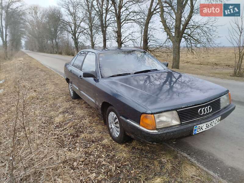 Audi 100 (1985)