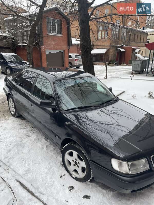 Audi 100 (1994)