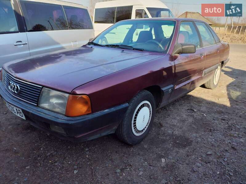 Audi 100 (1989)