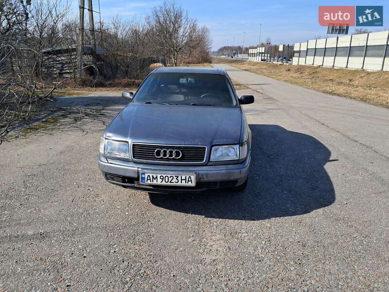 Audi 100 (1992)