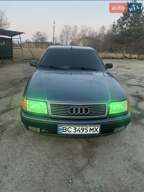 Audi 100 (1992)
