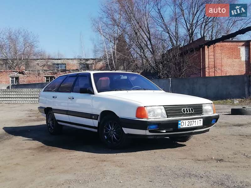 Audi 100 (1987)
