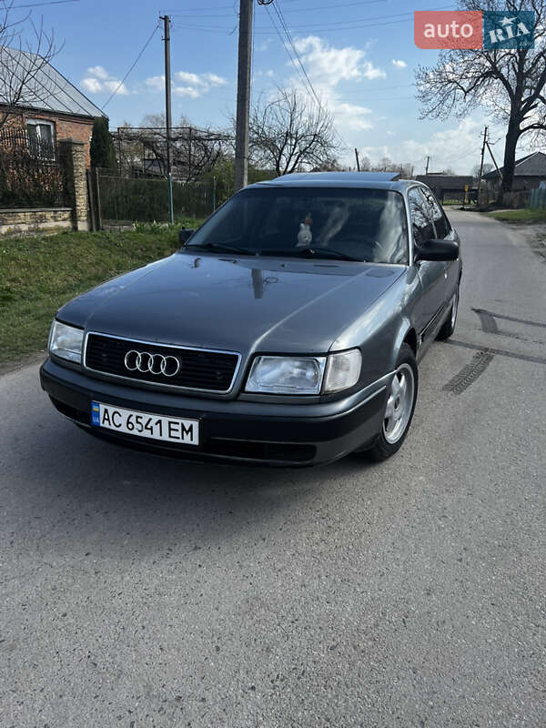 Audi 100 (1993)