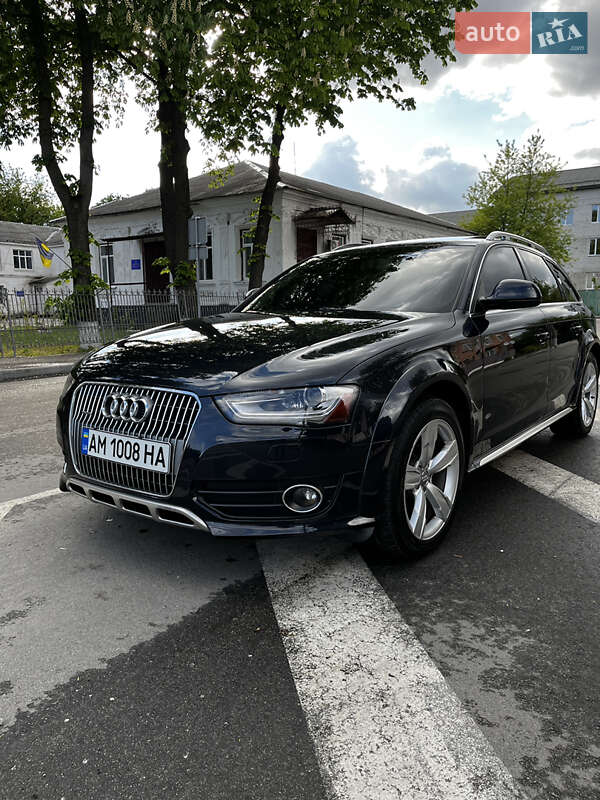 Audi A4 allroad (2013)