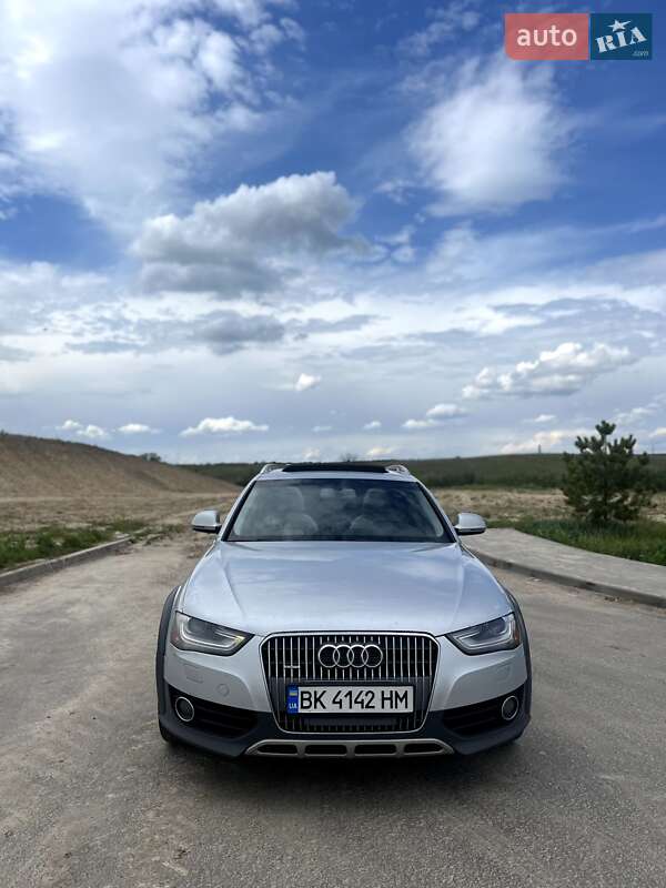 Audi A4 allroad (2012)