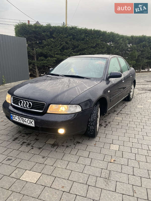 Audi A4 (2000)