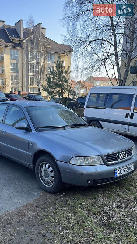 Audi A4 (2000)