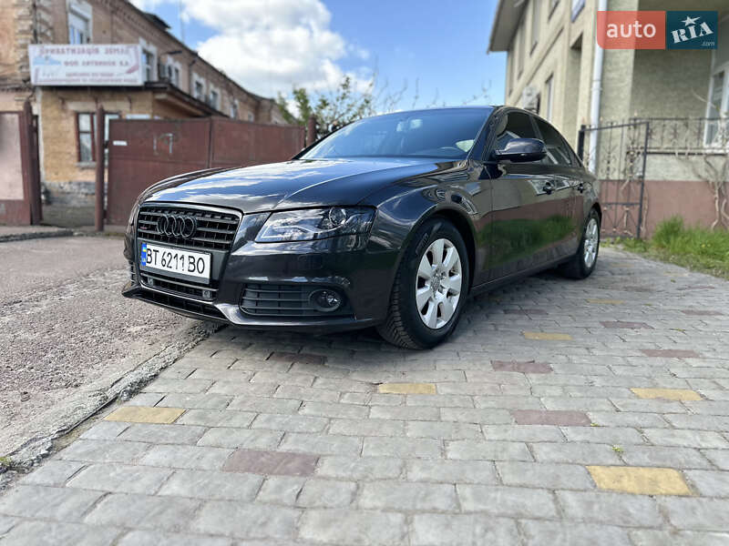 Audi A4 (2011)