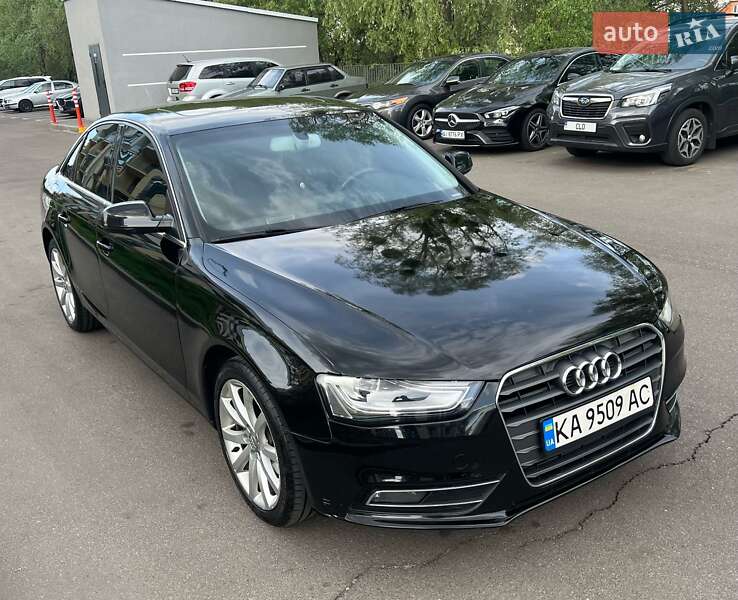 Audi A4 (2012)