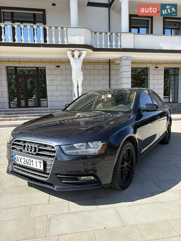 Audi A4 (2012)