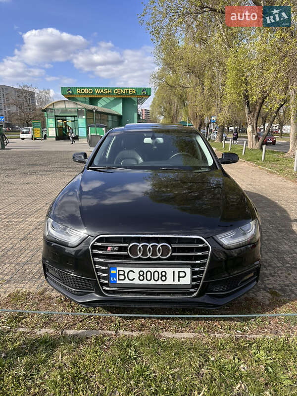 Audi A4 (2014)