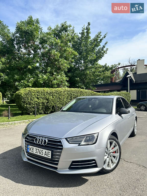 Audi A4 (2015)