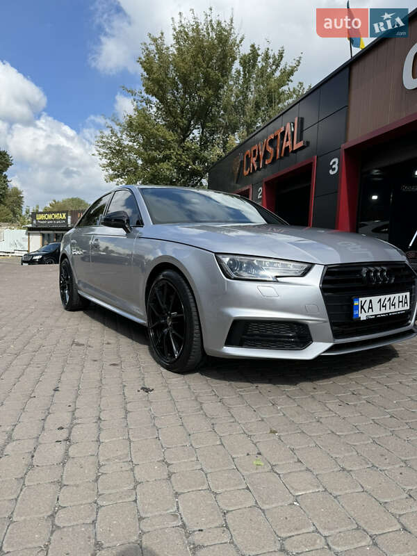 Audi A4 (2019)