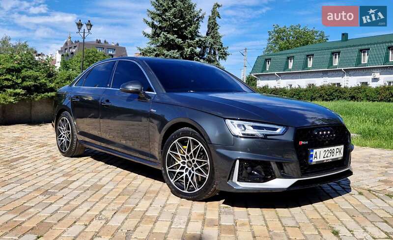 Audi A4 (2016)