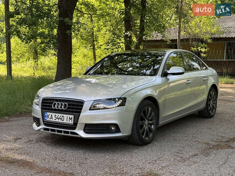 Audi A4 (2011)