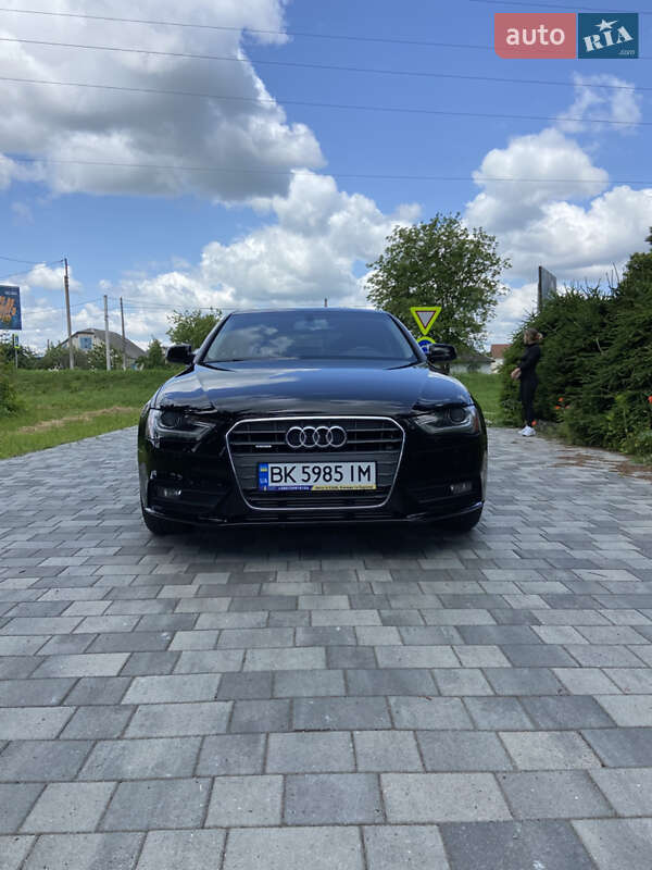 Audi A4 (2012)