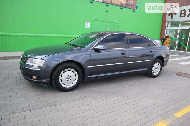 Audi A8 (2004)