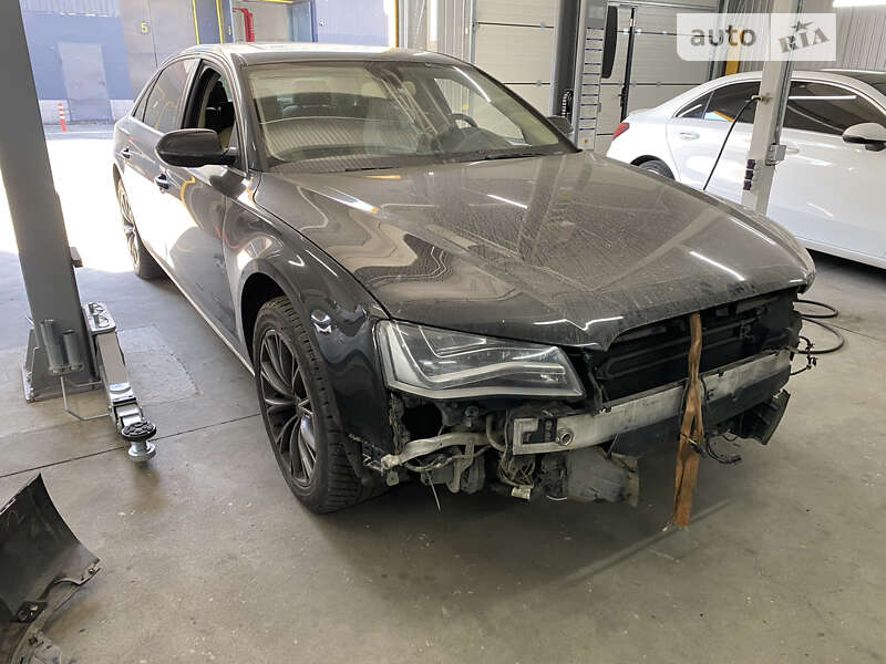Audi A8 (2012)